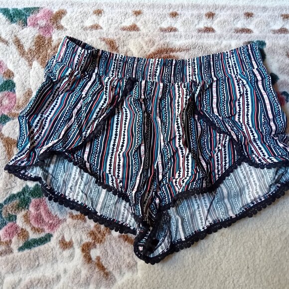 Forever 21 Striped Shorts - Picture 1 of 2